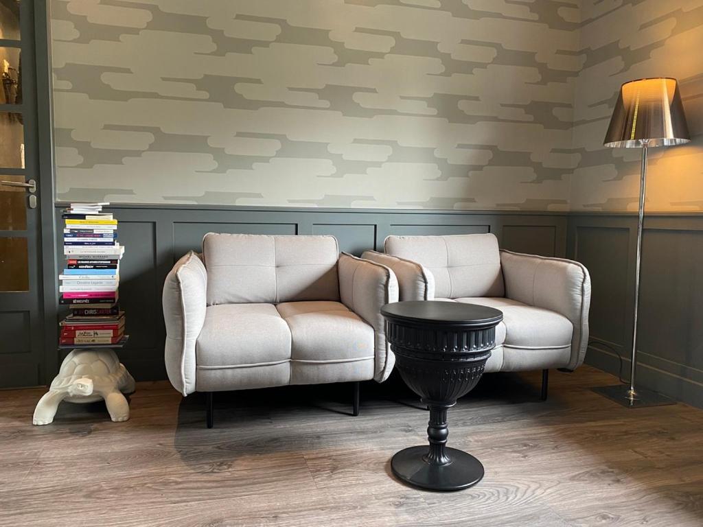 Logis Hotel Le Miramont Argeles-Gazost ภายนอก รูปภาพ