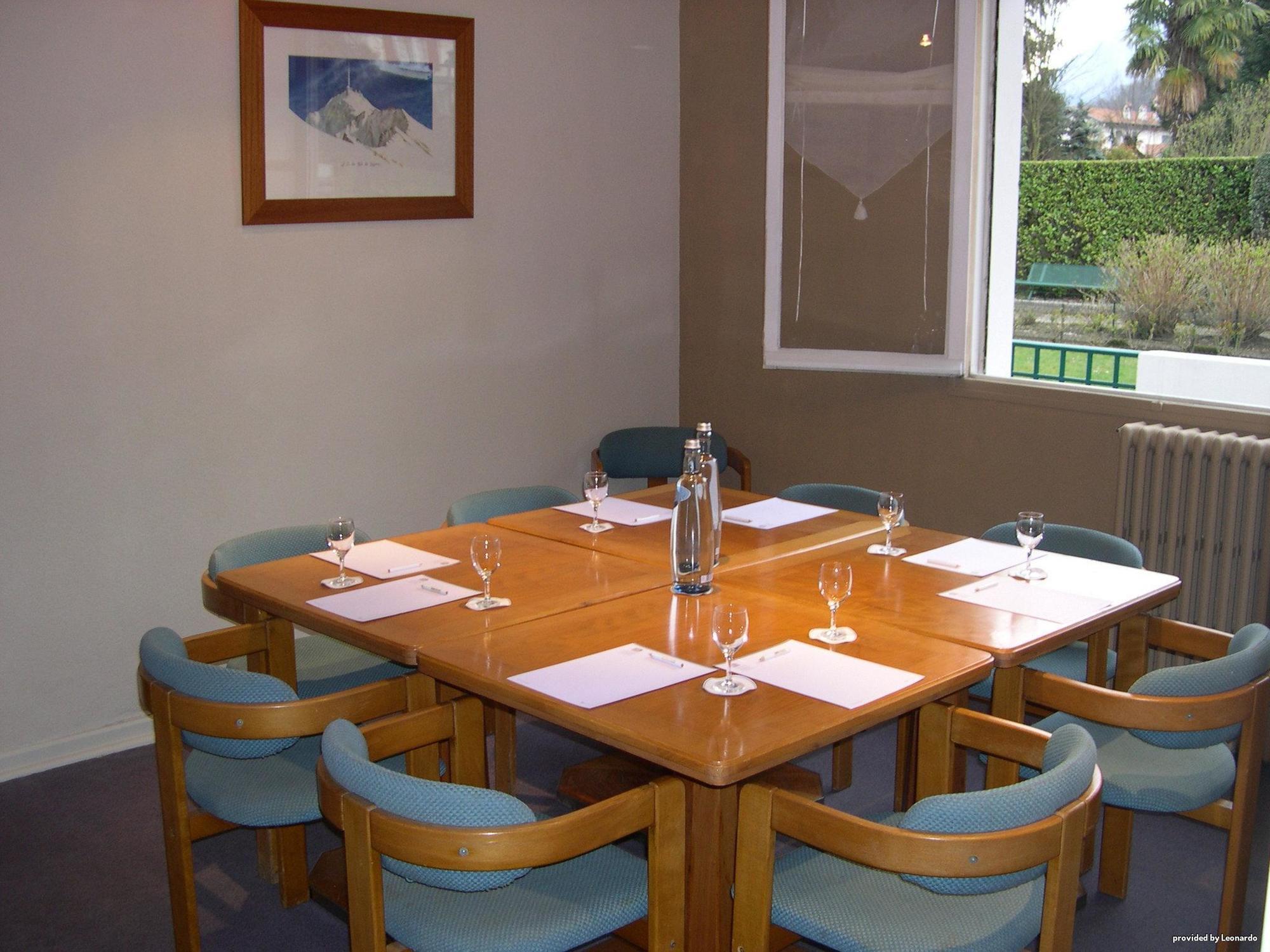 Logis Hotel Le Miramont Argeles-Gazost ร้านอาหาร รูปภาพ