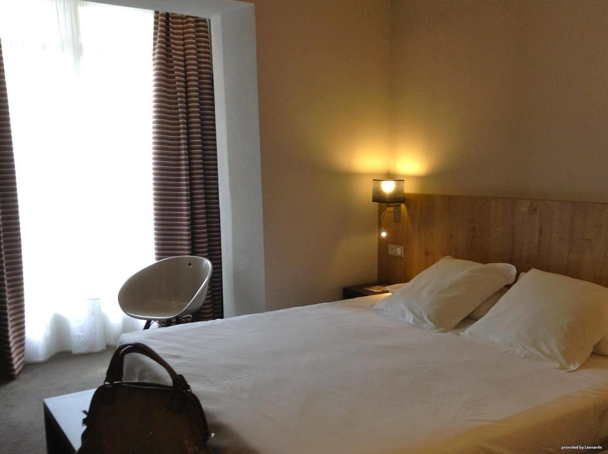 Logis Hotel Le Miramont Argeles-Gazost ภายนอก รูปภาพ